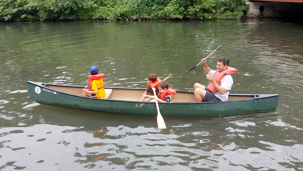 The Sicola family of Watchung worked together to claim the quickest trip. Photo by Cheryl Weiss