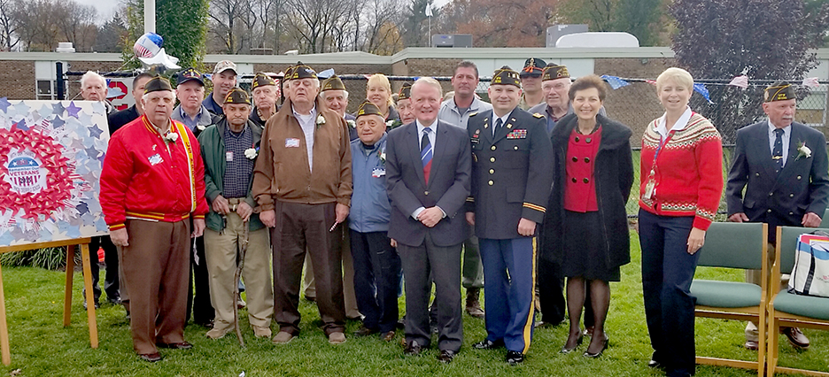 (above) Veterans with Congressman Leonard Lance and Colonel McLaughlin.
