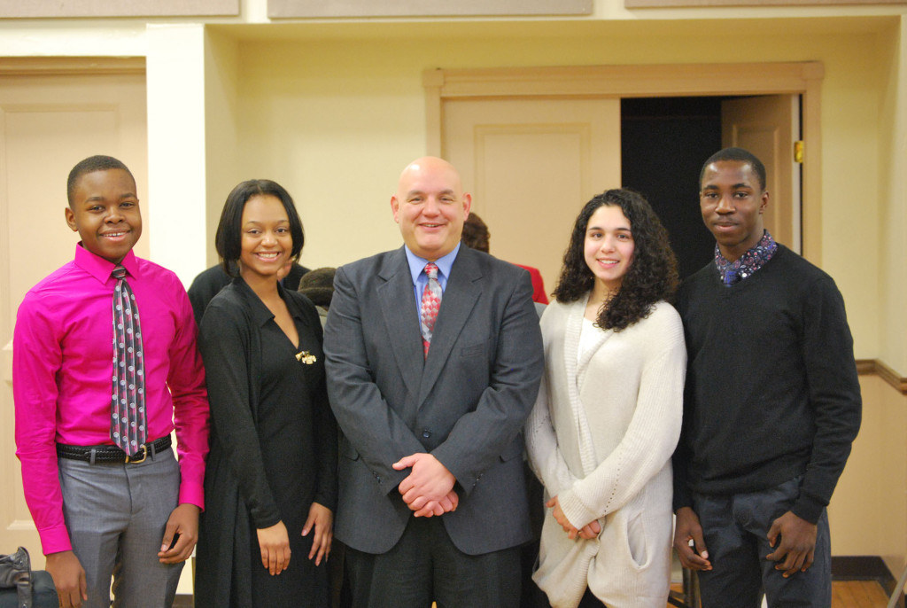 (above) Rahway Mayor Samson Steinman extends thanks to High School foreign language speech readers. Photos by: Joseph Mudrak