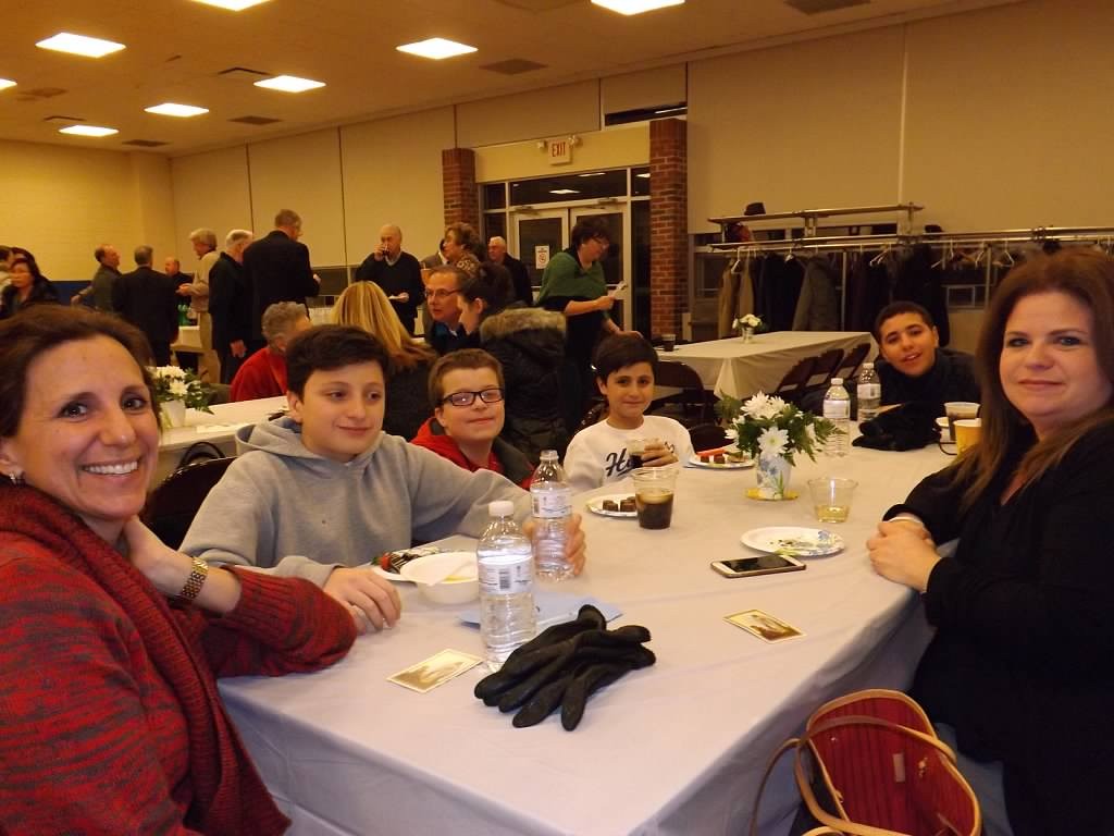 (above and below) Guests of all ages, including members of the Caminiti, Zipeto & Kisciras families, joined in the celebration!