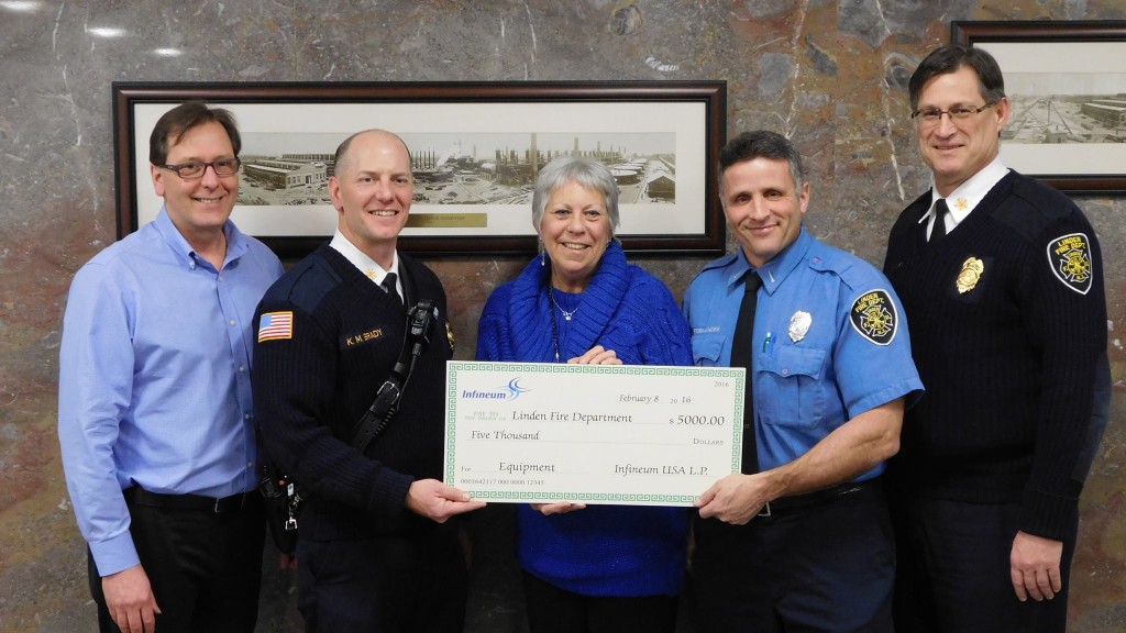 (above, l-r) Karl Van Driesen, Plant Manager; Kevin Brady, Deputy Chief; Lois Bass, Community Relations; Mike Fernandes, Lieutenant; and Joe Dooley, Fire Chief. Photo courtesy of Lawrence Kolesa